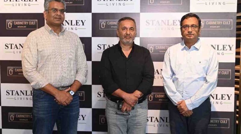 स्टॅनली लाइफस्टाइल्सने पुण्यातील पहिले स्टॅनली लिव्हिंग स्टोअर चे उदघाटन