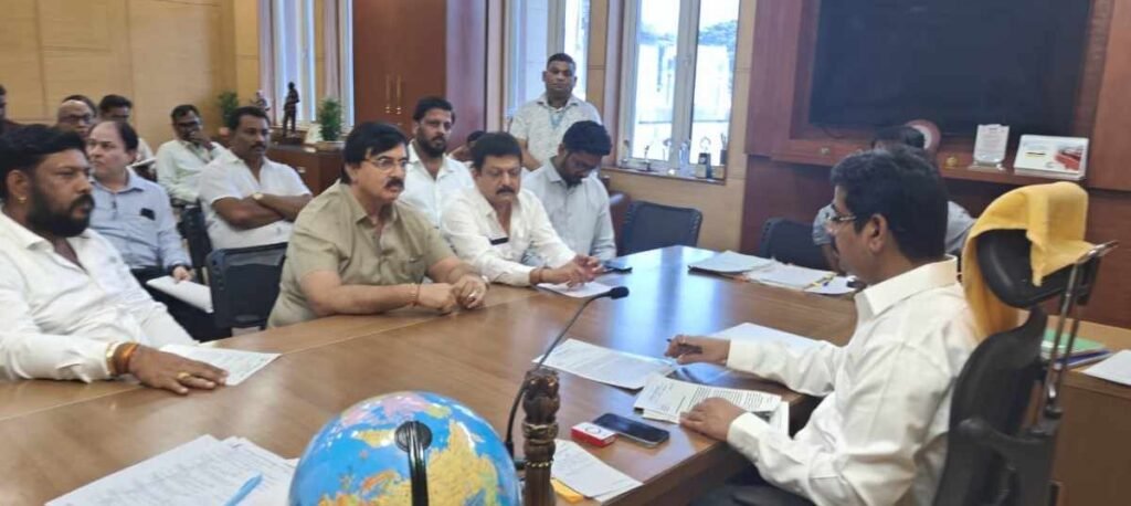 पुणे शहराच्या विकासाच्या दृष्टीने विविध मागण्यांसाठी पुणे मनपा आयुक्तांची भेट – शहराध्यक्ष श्री.दीपक मानकर