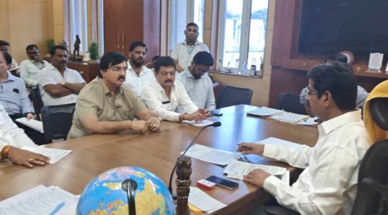 पुणे शहराच्या विकासाच्या दृष्टीने विविध मागण्यांसाठी पुणे मनपा आयुक्तांची भेट – शहराध्यक्ष श्री.दीपक मानकर