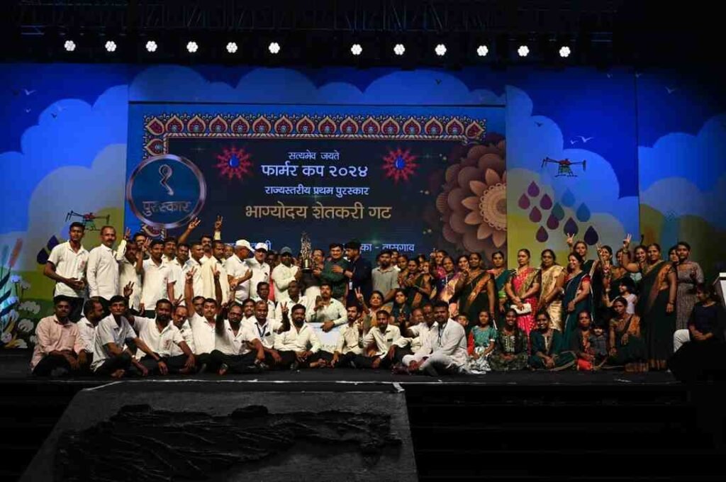 गटशेतीचे नवे धोरण आणून आर्थिक मदत वाढवू : देवेंद्र फडणवीस