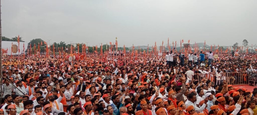 “धर्मवीर संभाजी महाराजांना गगनभेदी मानवंदना! ‘स्टॅच्यू ऑफ हिंदुभूषण’वर ढोल-ताश्यांचा ऐतिहासिक गजर”