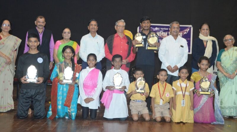 कर्णबधिर आंतरशालेय एकांकिका स्पर्धेत सुहृद मंडळ प्रथम