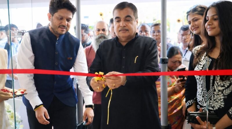 केंद्रीय मंत्री नितीन गडकरी यांच्या हस्ते नागपूरमध्ये अधिरा अँड अप्पा कॉफीच्या फ्लॅगशिप कॅफेचे उद्घाटन
