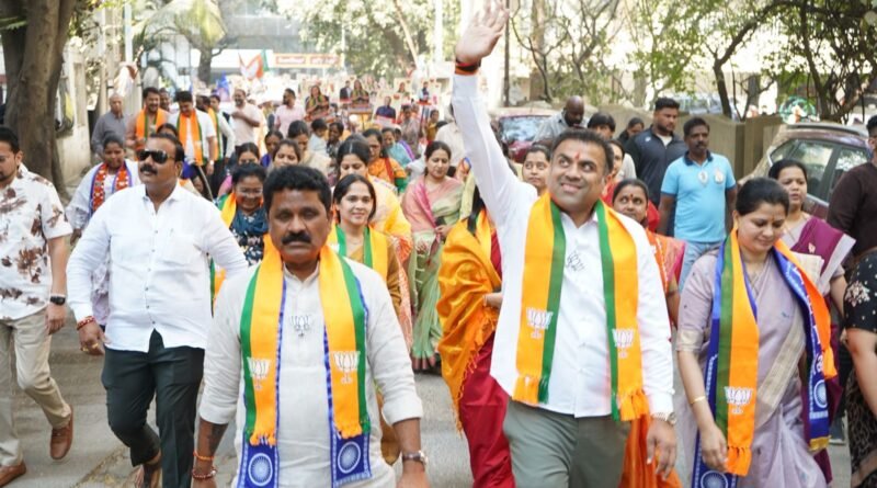 प्रभाग ८ मध्ये सनी निम्हण यांचा प्रचार जोमात; पदयात्रेत नागरिकांचा सहभाग वाढला