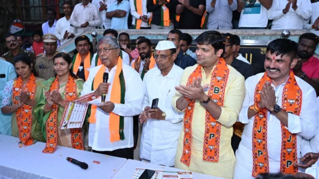 प्रभाग ९ मध्ये ‘बालवडकर विरुद्ध बालवडकर’ थेट सामना; चंद्रकांत पाटलांच्या विधानाने भाजपला बळ