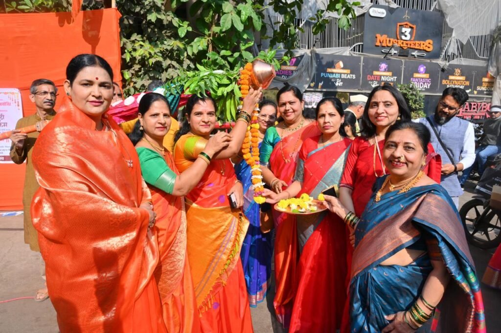 विमाननगरमध्ये प्रथमच सामूहिक गुढी उभारणीचा सोहळा उत्साहात संपन्न